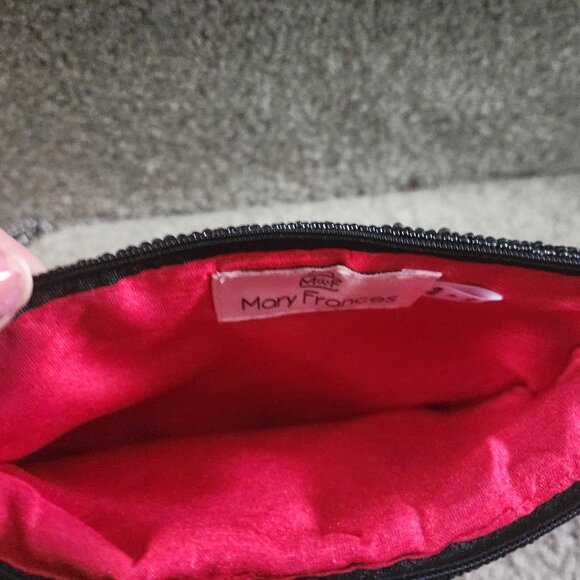 Mary Frances Bleeding Heart Beaded Crossbody Phone Bag - Picture 3 of 5